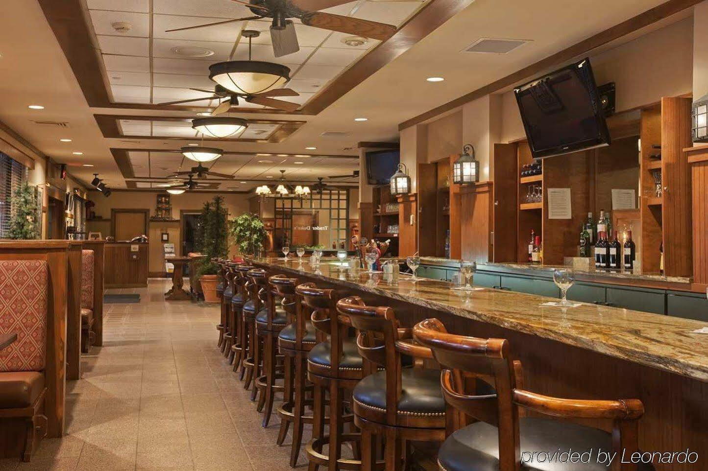 Delta Hotels By Marriott Burlington Exterior foto